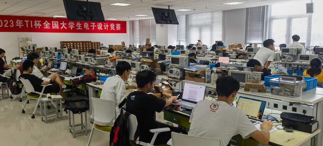https://mmbiz.qpic.cn/sz_mmbiz_png/6vn7EyECOCAWiczN8U4dq7jEfKBdJGw8icUBdkFJDic3uaIsMibm3QtpBDBFBwgr47fiaUDx4CGuIoYJXrdRJIcf8QQ/640?wx_fmt=png